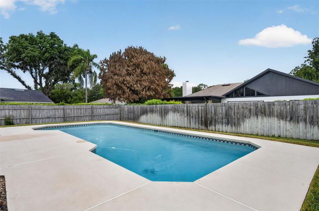 151 WHITE OAK CIRCLE, Maitland, FL 32751