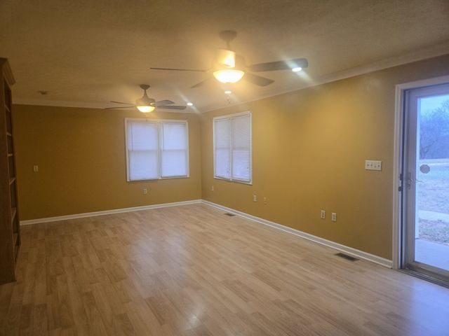 1754 Keyes Rd, Greenbrier, TN 37073