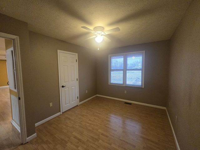 1754 Keyes Rd, Greenbrier, TN 37073