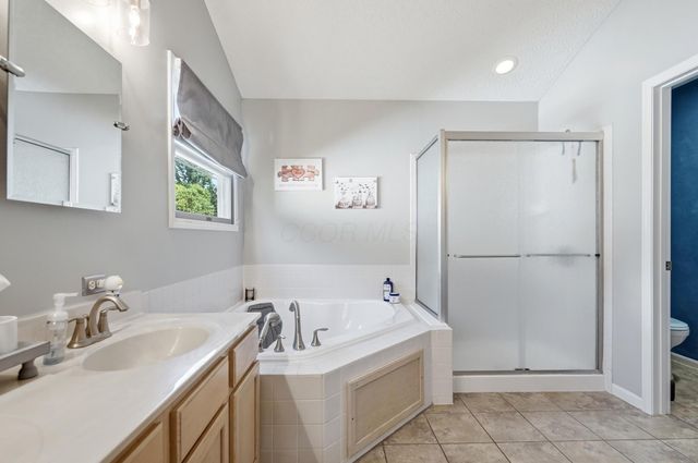 3168 Royal Dornoch Circle, Delaware, OH 43015