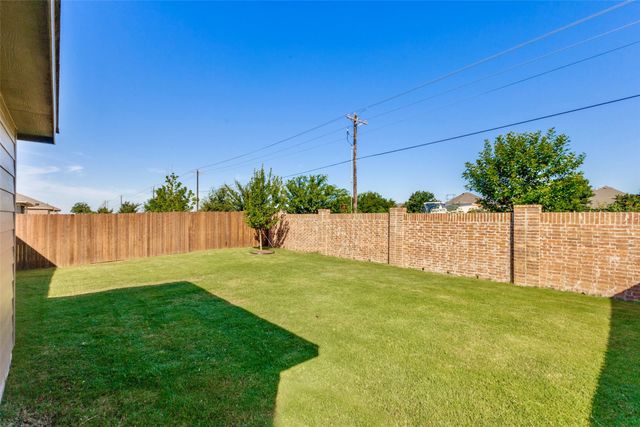 1021 Baker Bridge Drive, Forney, TX 75126
