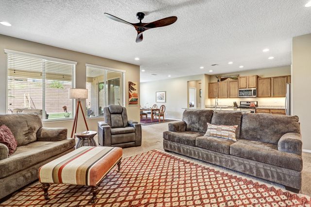 1601 Buffalo Brook Way NW, Albuquerque, NM 87120