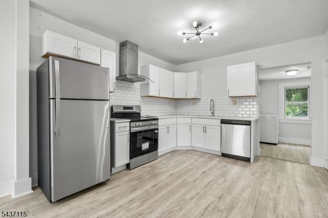 19 John Wilton St, Franklin Boro, NJ 07416