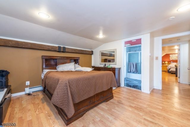 1 Alexander Ave, Wanaque Boro, NJ 07420