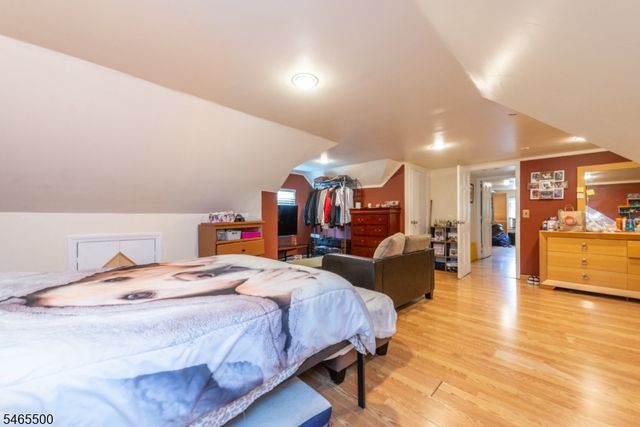 1 Alexander Ave, Wanaque Boro, NJ 07420
