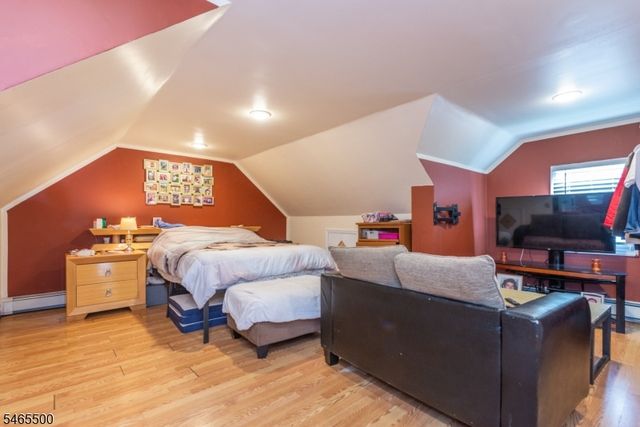 1 Alexander Ave, Wanaque Boro, NJ 07420