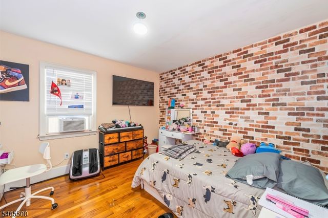 1 Alexander Ave, Wanaque Boro, NJ 07420