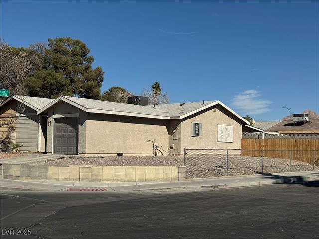 11 Page Street, Las Vegas, NV 89110