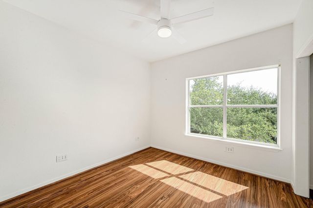 8302 N Madrone TRL, Austin, TX 78737