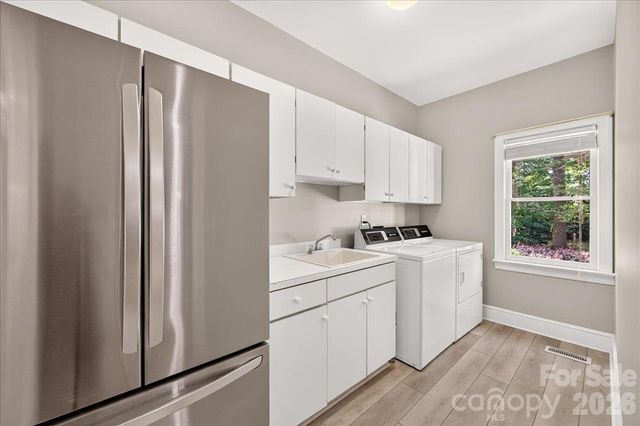 5919 Derry Hill Place, Charlotte, NC 28277