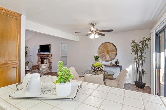 7452 Santa Susana Way, Fair Oaks, CA 95628