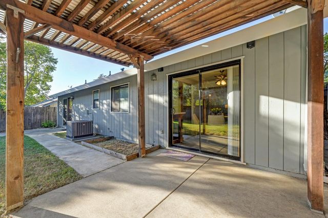 7452 Santa Susana Way, Fair Oaks, CA 95628