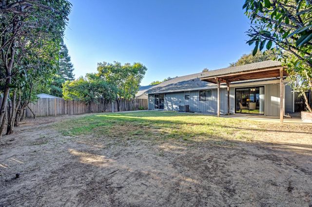 7452 Santa Susana Way, Fair Oaks, CA 95628