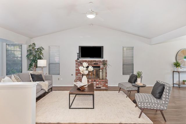 7452 Santa Susana Way, Fair Oaks, CA 95628