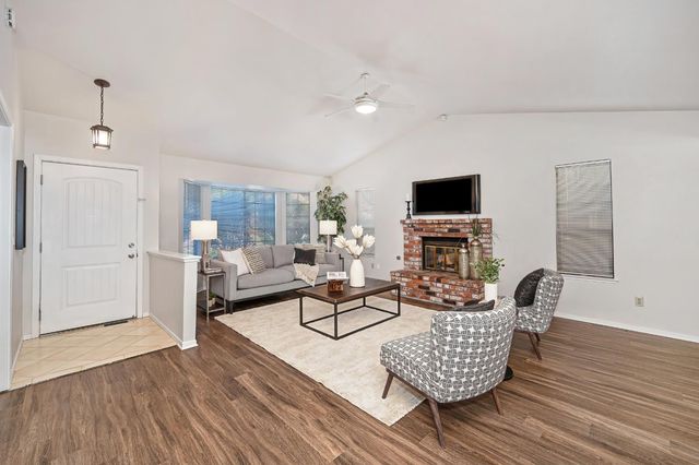 7452 Santa Susana Way, Fair Oaks, CA 95628
