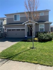 13807 63rd Avenue E, Puyallup, WA 98373