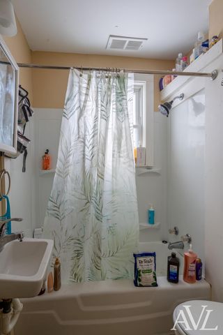 117 Deloney Avenue Sw, City Of Grand Rapids, MI 49504