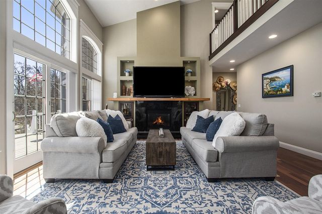 3975 Harbor Breeze Drive, Norton Shores, MI 49441
