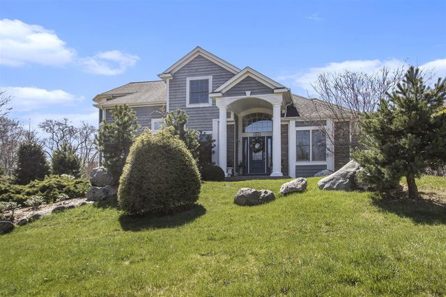 3975 Harbor Breeze Drive, Norton Shores, MI 49441