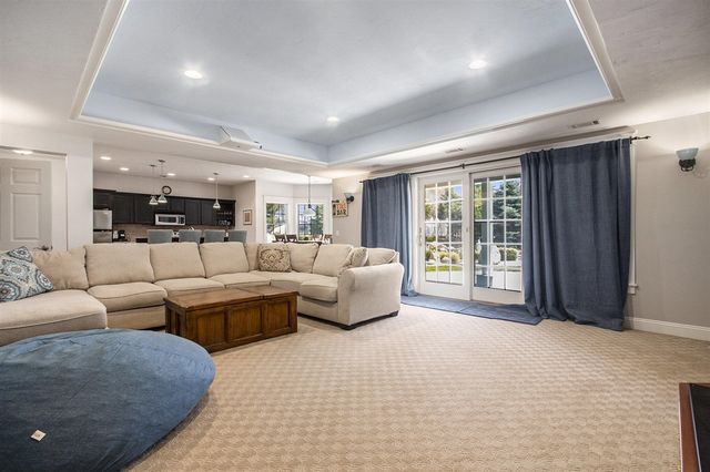 3975 Harbor Breeze Drive, Norton Shores, MI 49441