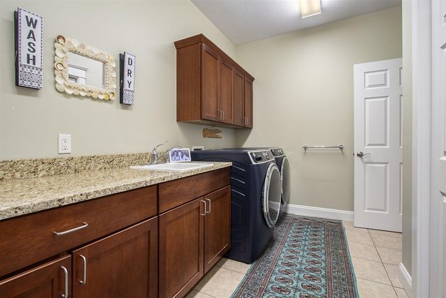 3975 Harbor Breeze Drive, Norton Shores, MI 49441