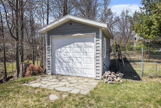 3975 Harbor Breeze Drive, Norton Shores, MI 49441