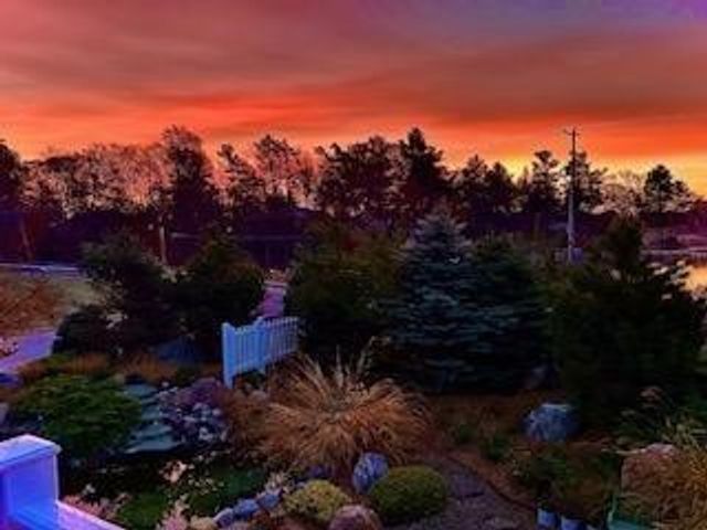 3975 Harbor Breeze Drive, Norton Shores, MI 49441