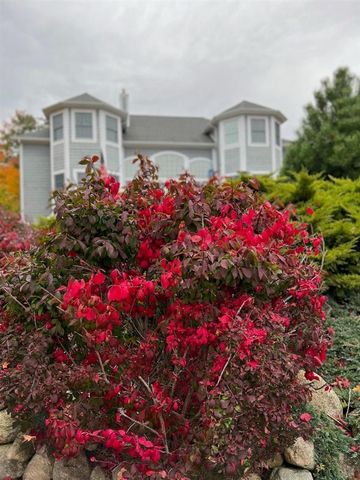 3975 Harbor Breeze Drive, Norton Shores, MI 49441