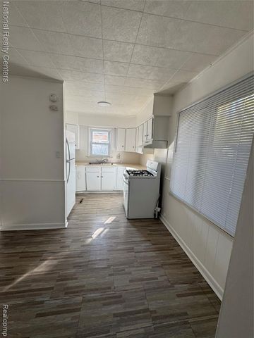 28110 Marshall Street, Southfield, MI 48076