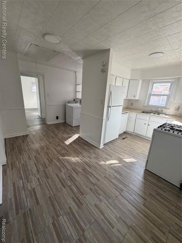 28110 Marshall Street, Southfield, MI 48076