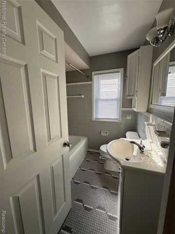 28110 Marshall Street, Southfield, MI 48076