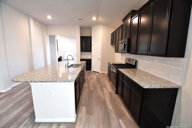 4923 RANAHAN PASS, St Hedwig, TX 78152