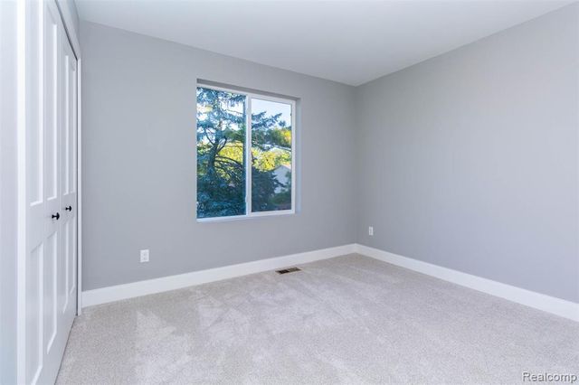 2023 Cecil Dr. Drive, Troy, MI 48083
