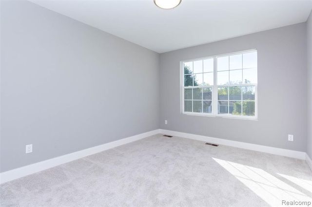 2023 Cecil Dr. Drive, Troy, MI 48083