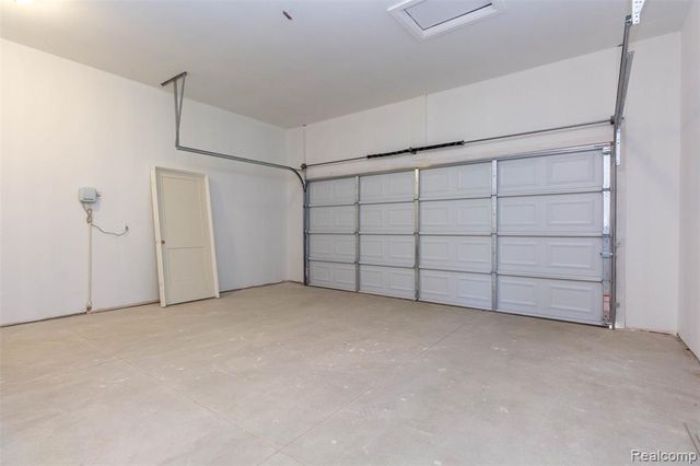 2023 Cecil Dr. Drive, Troy, MI 48083