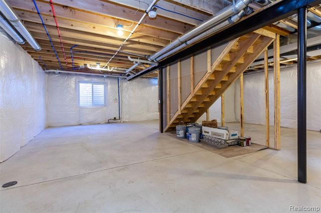 2023 Cecil Dr. Drive, Troy, MI 48083
