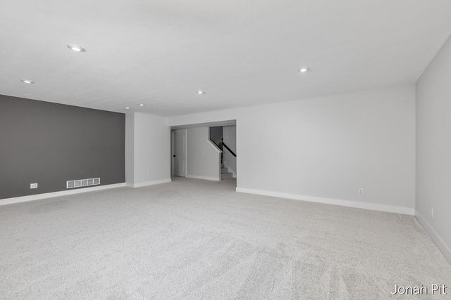 3093 Brayridge Drive, Jenison, MI 49428