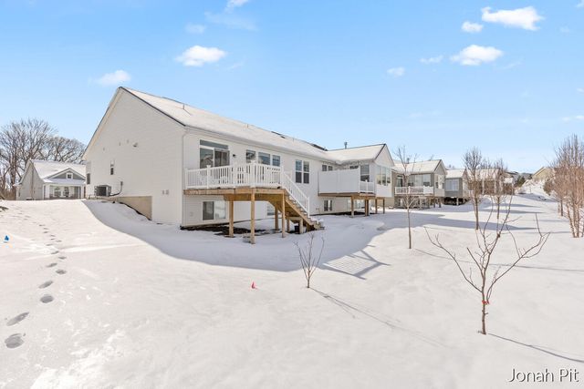 3093 Brayridge Drive, Jenison, MI 49428