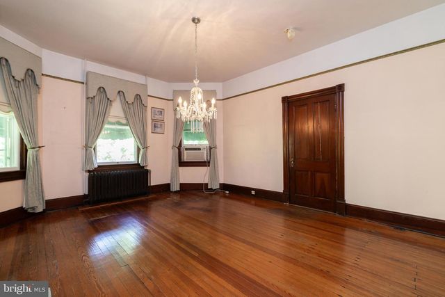 413 GRAND AVE, Front Royal, VA 22630