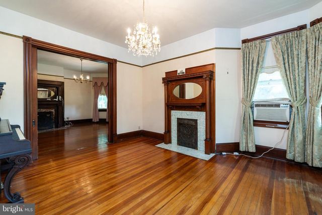 413 GRAND AVE, Front Royal, VA 22630