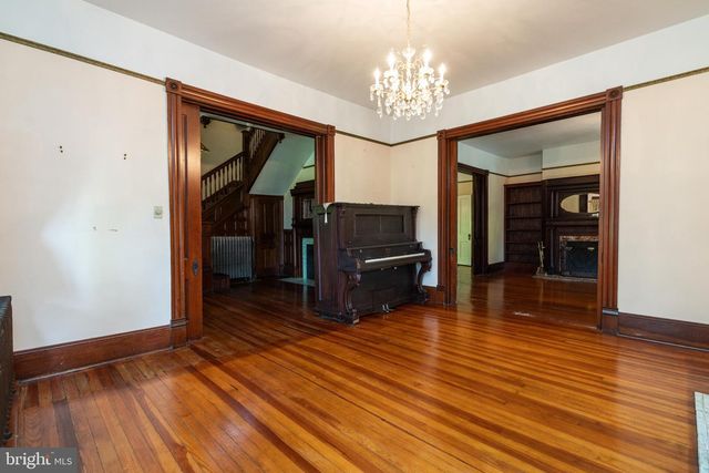 413 GRAND AVE, Front Royal, VA 22630