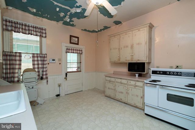 413 GRAND AVE, Front Royal, VA 22630
