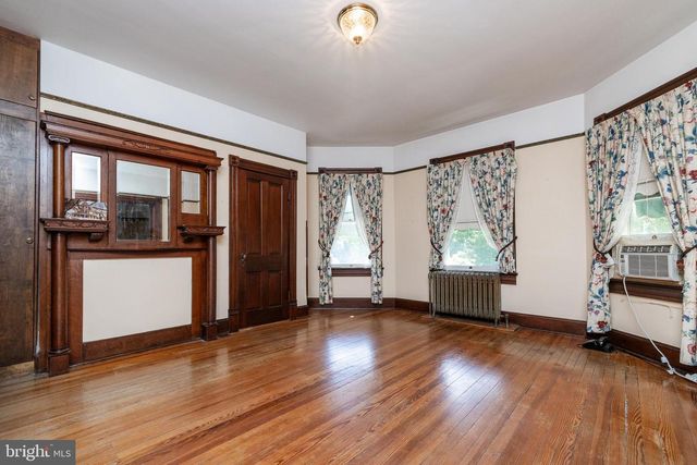 413 GRAND AVE, Front Royal, VA 22630