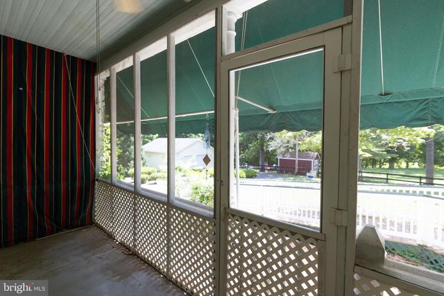413 GRAND AVE, Front Royal, VA 22630