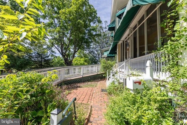 413 GRAND AVE, Front Royal, VA 22630
