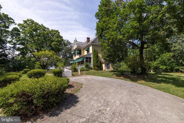 413 GRAND AVE, Front Royal, VA 22630