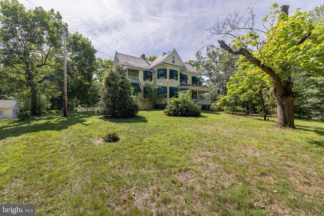 413 GRAND AVE, Front Royal, VA 22630