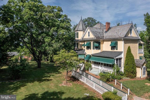 413 GRAND AVE, Front Royal, VA 22630