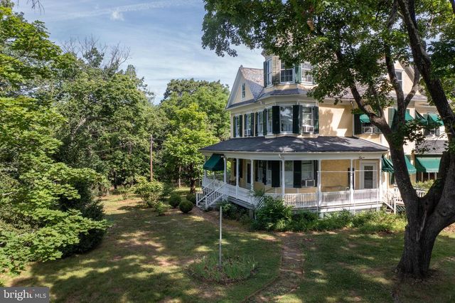 413 GRAND AVE, Front Royal, VA 22630