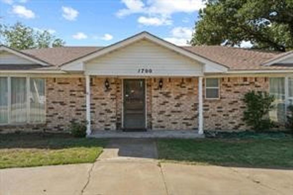 1700 Northcrest Drive, Arlington, TX 76012 — photo 3